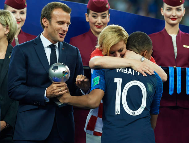 搏精神赢得 搏精神赢得