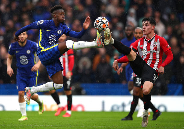 空隙中展开 空隙中展开