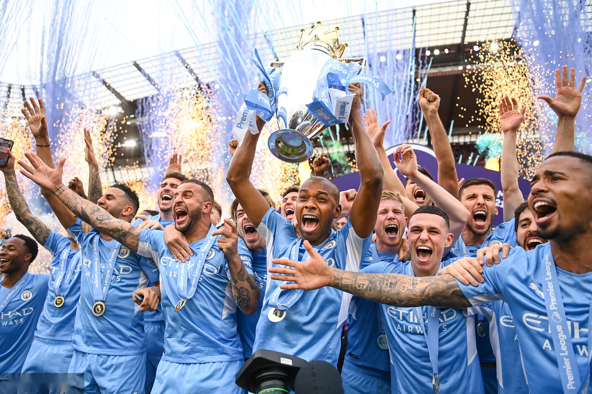 球员应定期 球员应定期